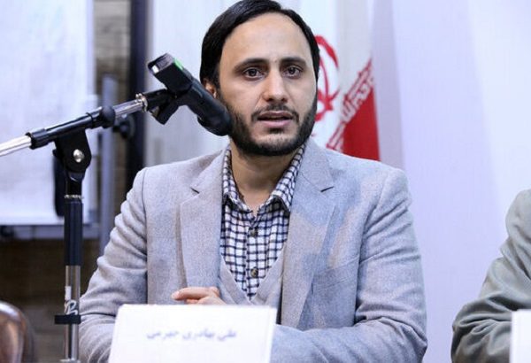 سخنگوی دولت: دستور رییس جمهور این نبود که قیمت خودرو هرگز افزایش پیدا نکند؛ این بود که فرایند قانونی برای افزایش قیمت باید مشخص شود / افزایش قیمت خودرو ضروری بود / با نرخ تورم موجود، نمی‌توان انتظار داشت کالایی با افزایش قیمت مواجه نشود