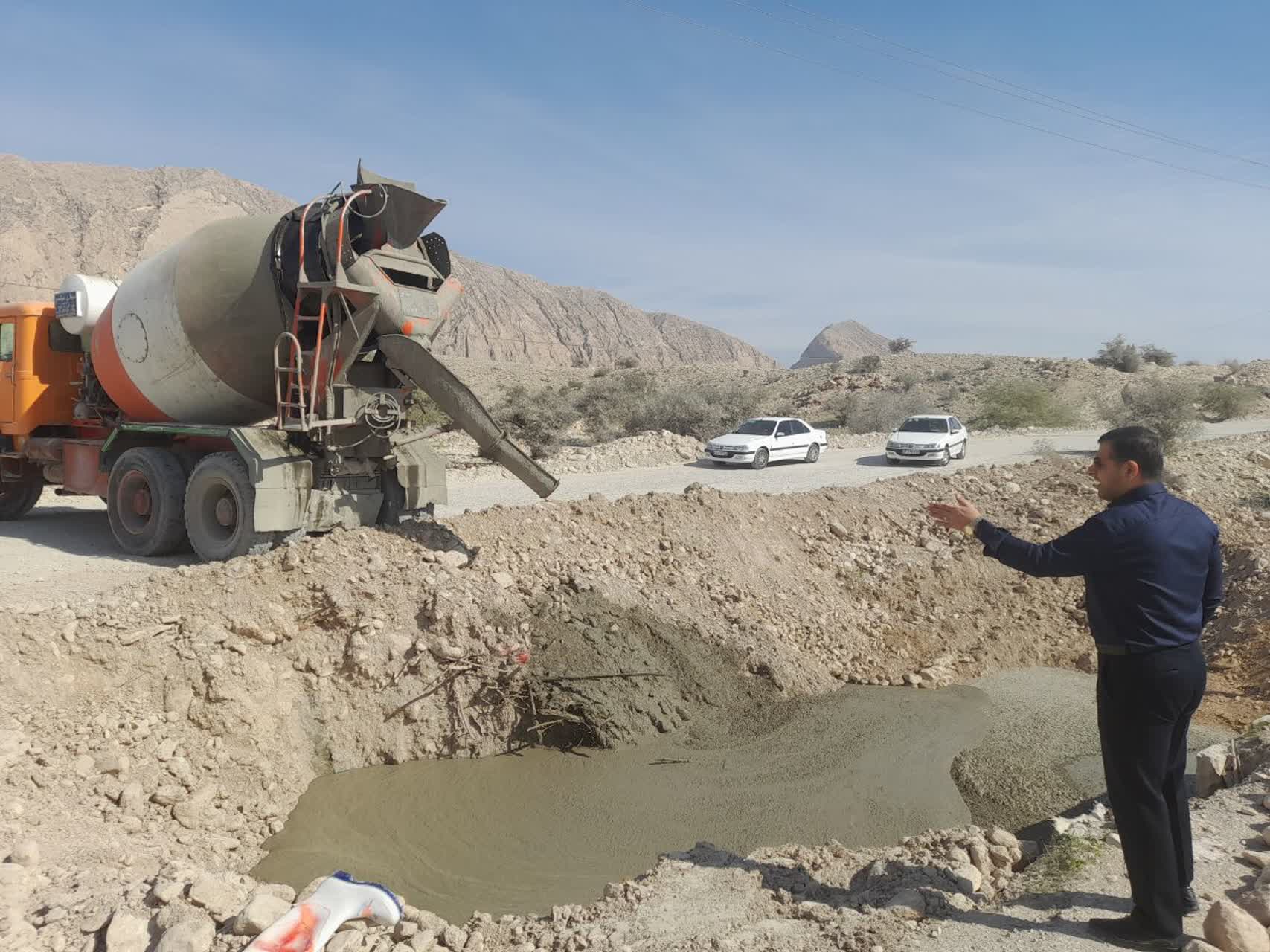 محور خورموج _ لاور تا پایان سال تکمیل می شود