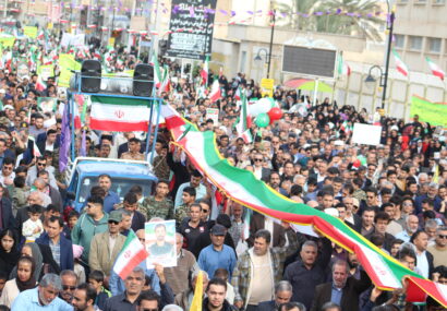 خورموج یکپارچه حماسه شد؛ تجدید میثاق پرشور مردم با آرمان‌های انقلاب در چهل‌وهفتمین سالگرد پیروزی